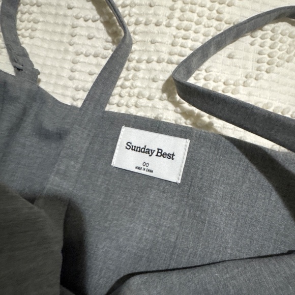 Aritzia Sunday Best Trix Dress in grey 00 - Picture 4 of 4